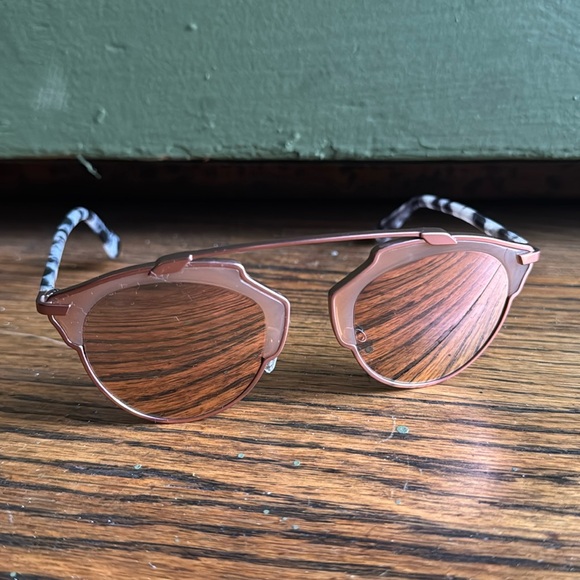 Christian Dior mirrored pink tortoise shell frame sunglasses - Picture 1 of 10